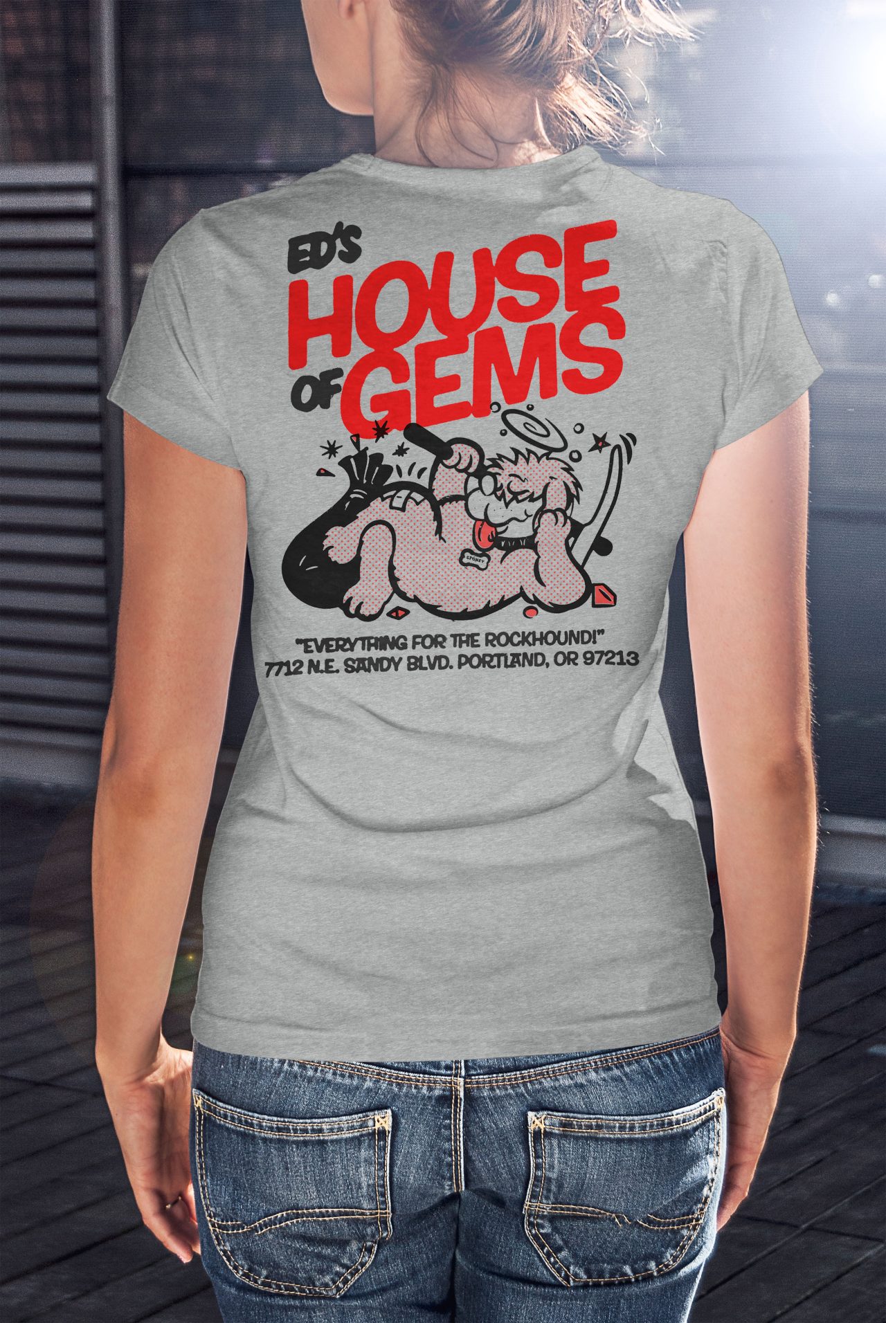 09_T-shirt Mockup_WOMEN_BACK_1a@2x